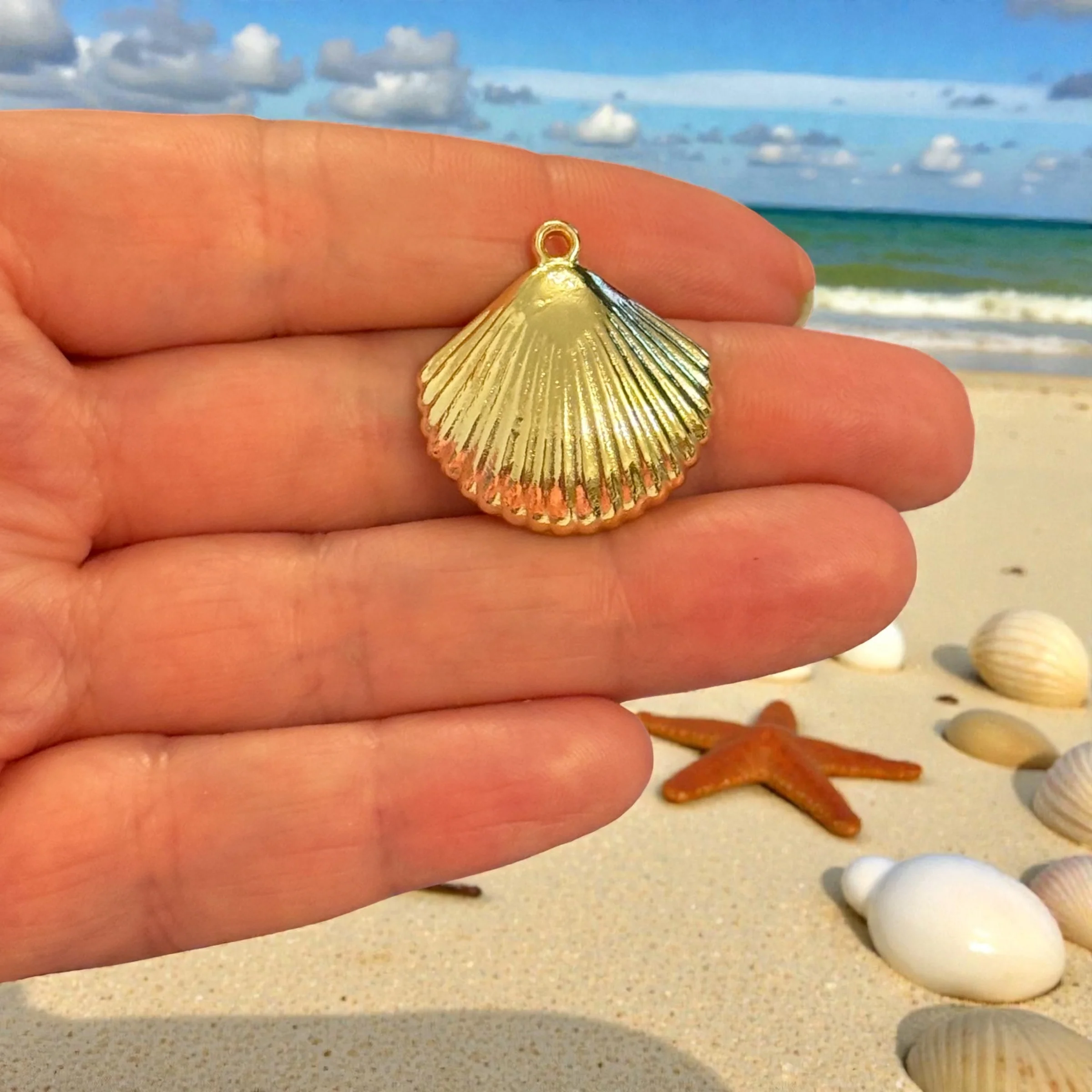 24Kt Gold Plated Scallop Shell Pendant, Classic Nautical Charm