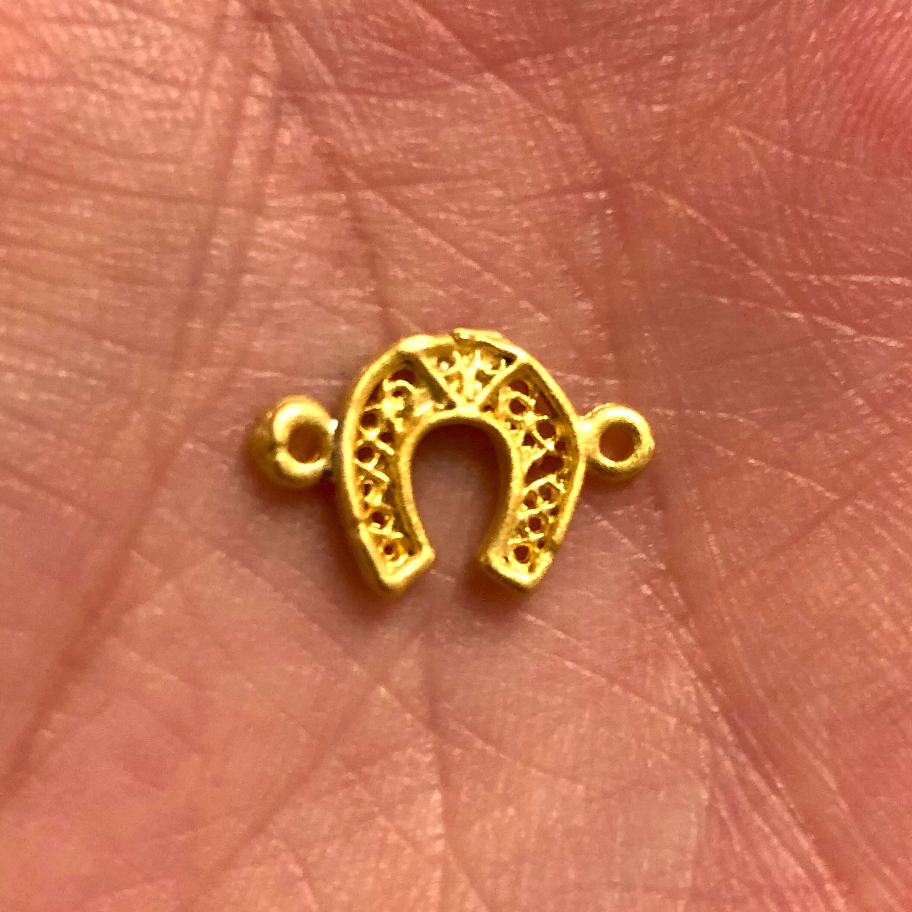 24Kt Matte Gold Plated Brass Horse Shoe Connector Charms, 10pcs in a pack - Image 2