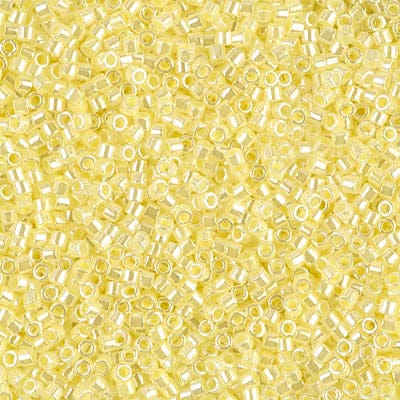 DB0232 Lined Crystal Pale Yellow Luster, Miyuki Delica 11/0
