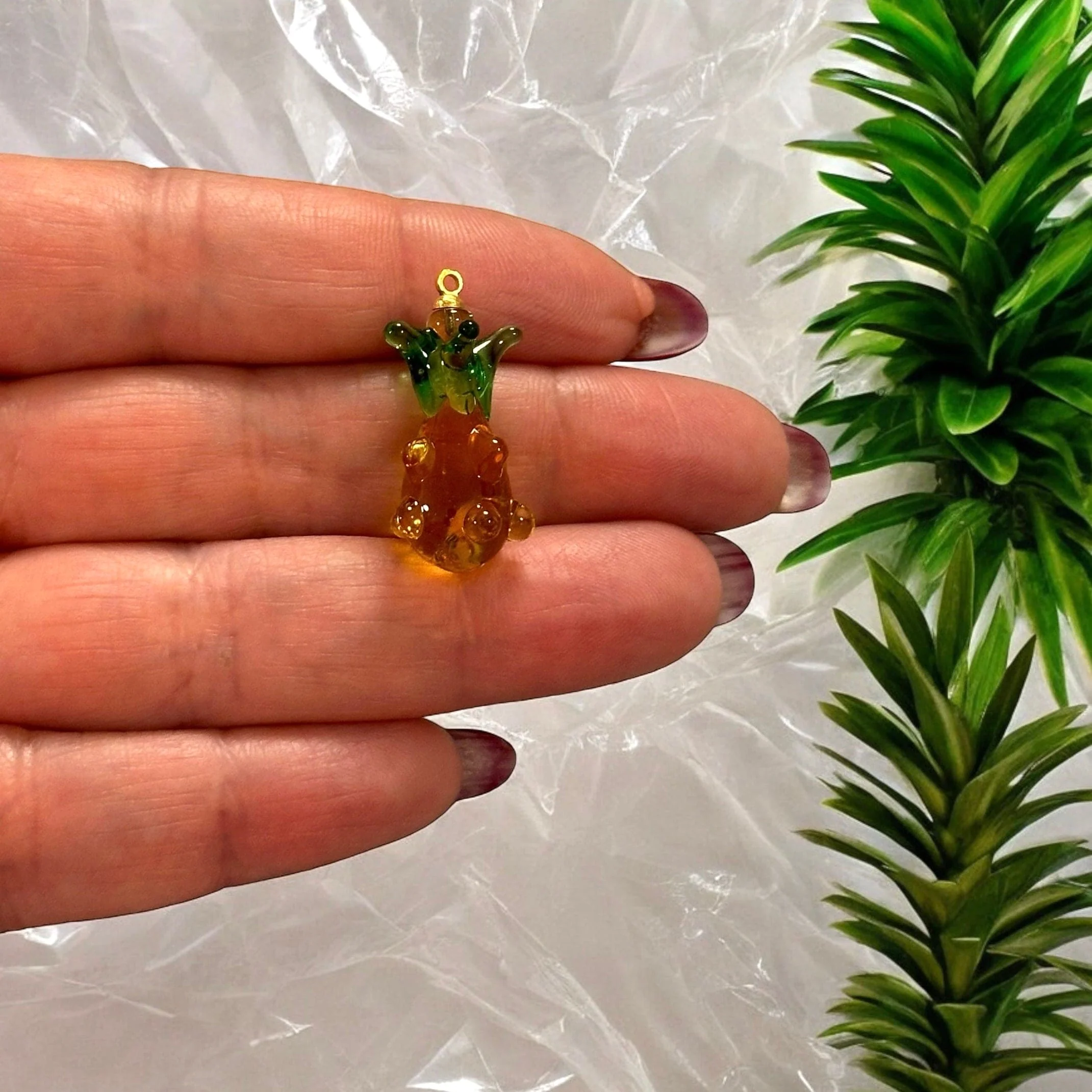 Hand Made Murano Glass Pineapple Charm With 24Kt Gold Plated Pin - Image 2