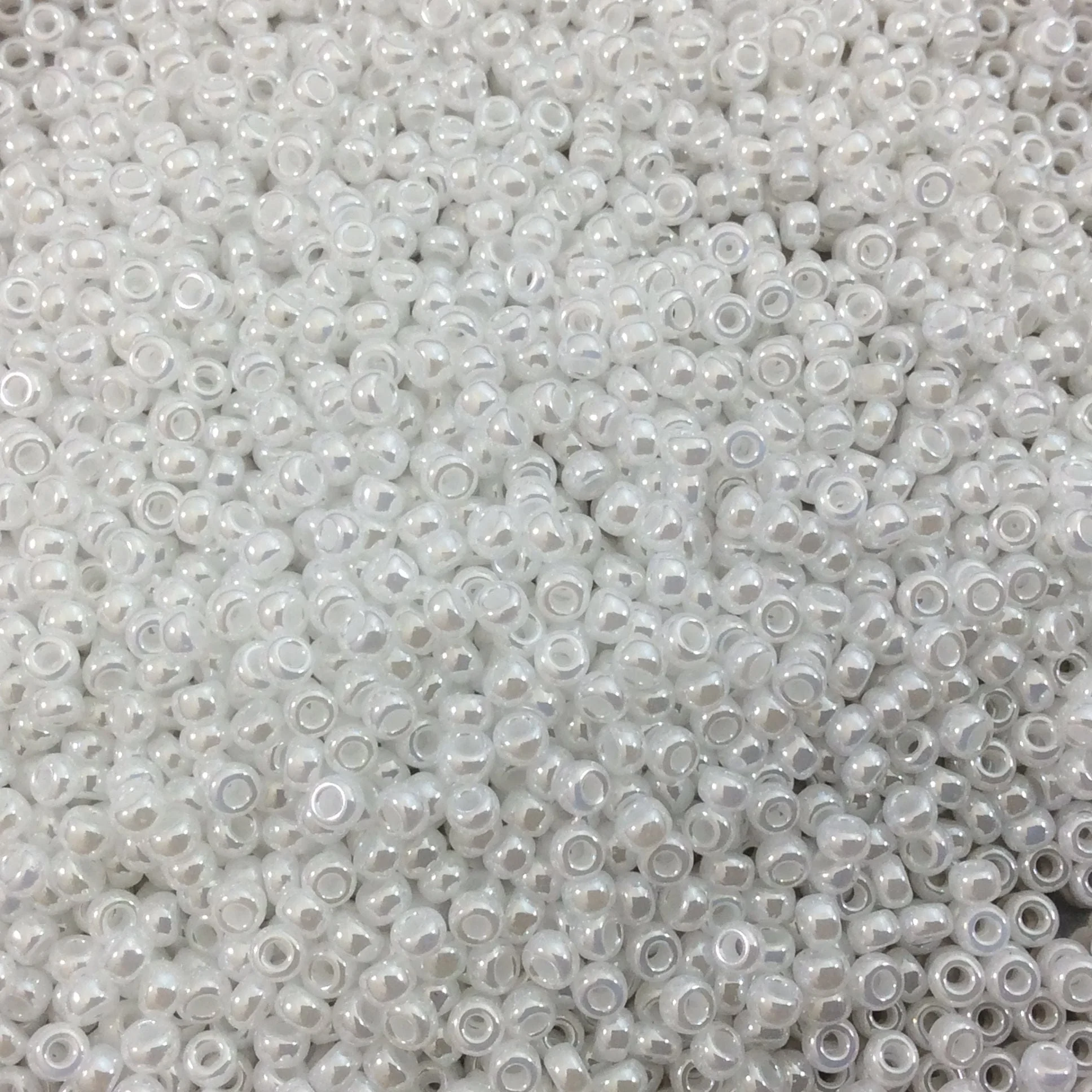 Miyuki Seed Beads 8/0 White Ceylon , 0528