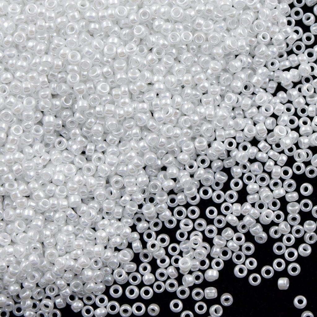 Miyuki Seed Beads 8/0 White Pearl Ceylon , 0420