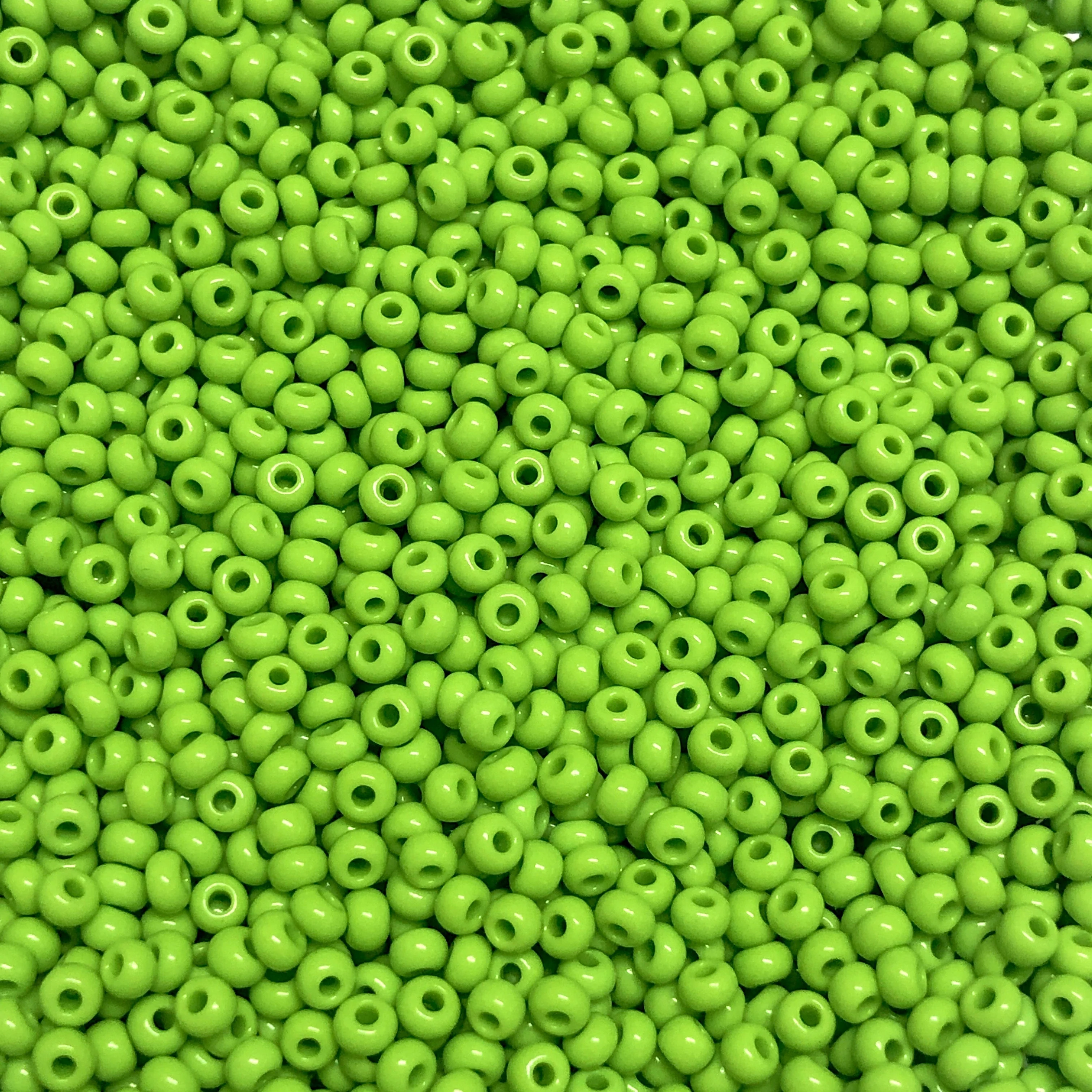 Preciosa Seed Beads 6/0 Rocailles-Round Hole-100 Gr,53310 Opaque Light Green