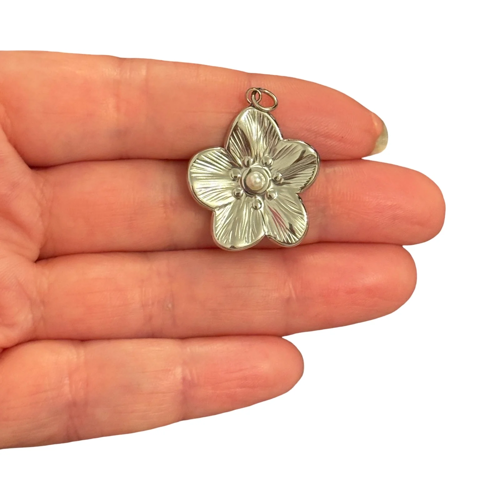 Waterproof 316L Stainless Steel Flower Pendant with Faux Pearl